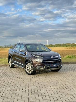 FIAT TORO 2.0 16V TURBO DIESEL RANCH 4WD AT9 FIAT TORO 2.0 16V TURBO DIESEL RANCH 4WD AT9